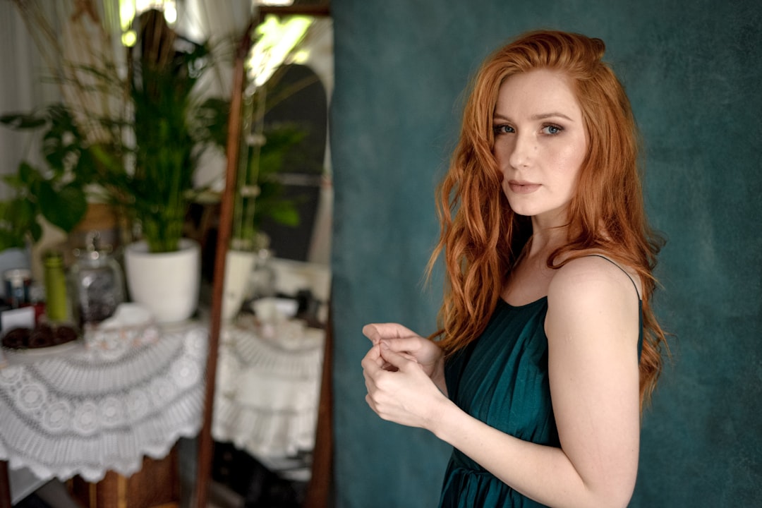 Jaký účes k šatům: 5 nejlepších nápadů